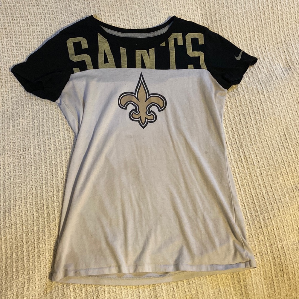 Saints tee by Nike an nfl team apparel 🖤🤍💛